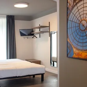 2* Otel 22 Marzo